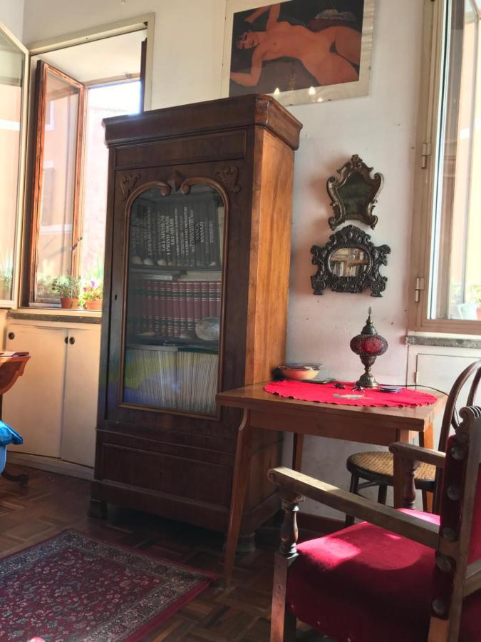 Room For Rent In Rome Trastevere Экстерьер фото